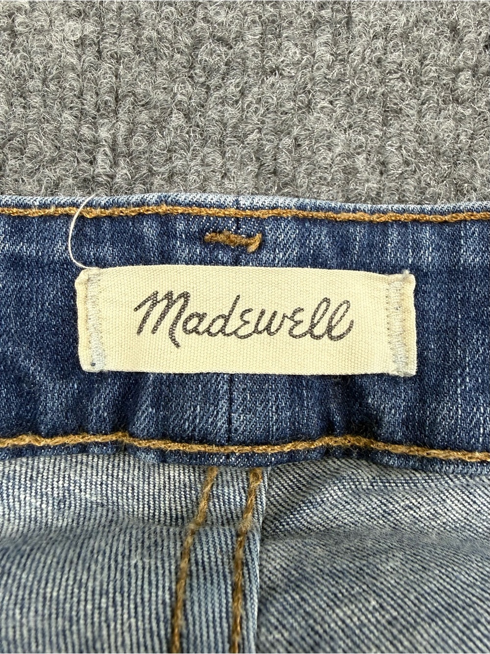Madewell Curvy High Rise Slim Skinny Jeans in Washed Blue, Size 37 - Picture 9 of 12